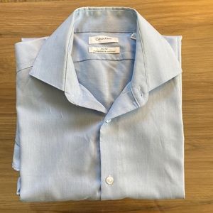 Calvin Klein - blue bottom down dress shirt
